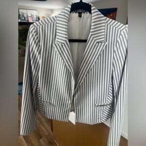 SUPER CUTE EXPRESS BLAZER